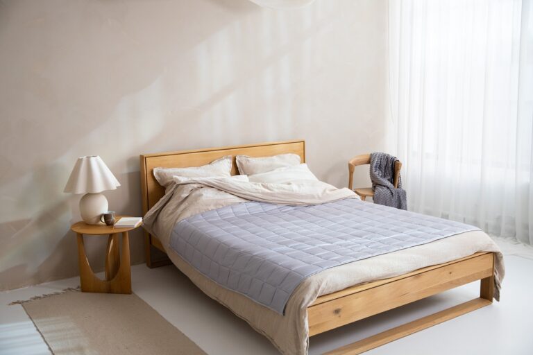 Maximiser l’espace: astuces et idées d’aménagement pour les petites chambres