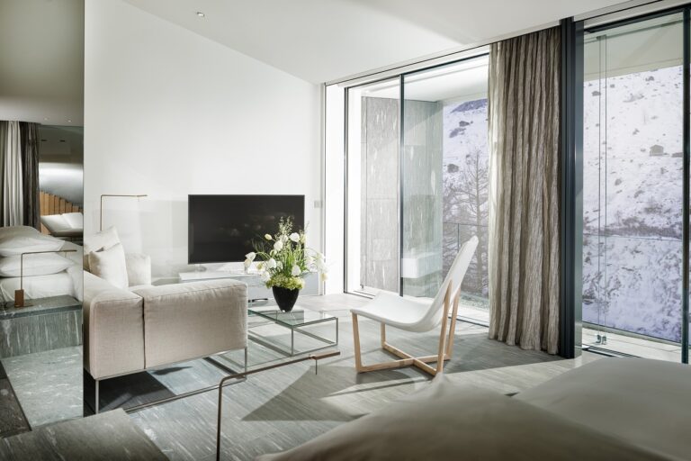 Transformez votre espace : guide détaillé pour aménager votre salon